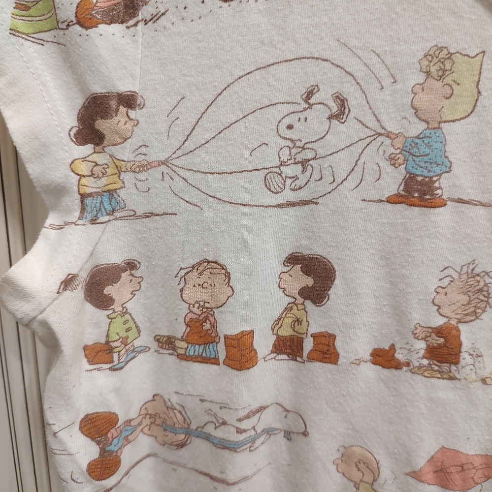 Peanuts Tee - Picture 4 of 8